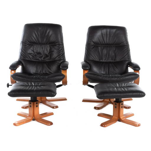 A Pair of Contemporary Reclining Chairs & Ottomans (1054) on Dec 10
