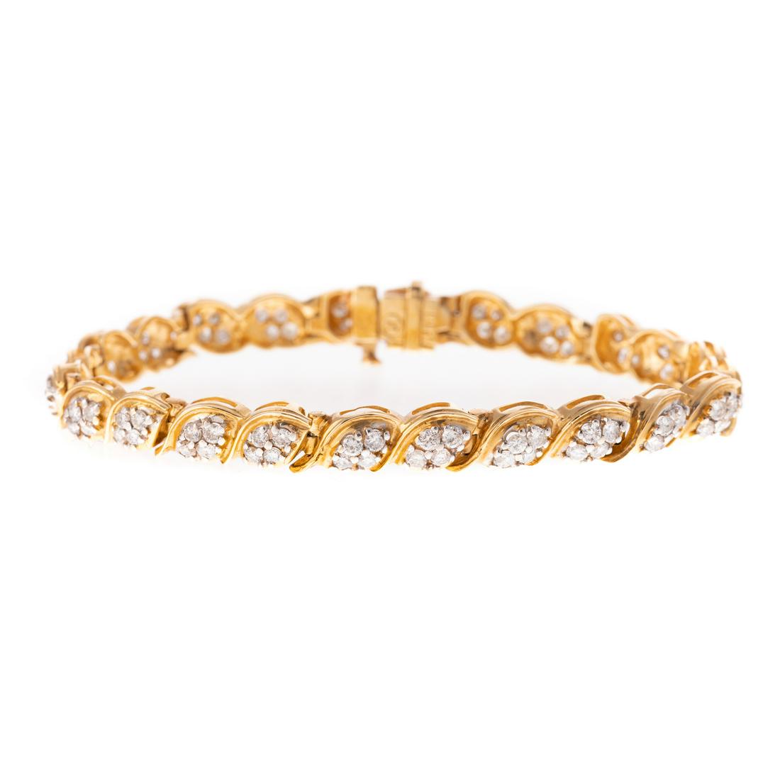 A 3.50 ctw Diamond Link Bracelet in 14K (1 of 6)