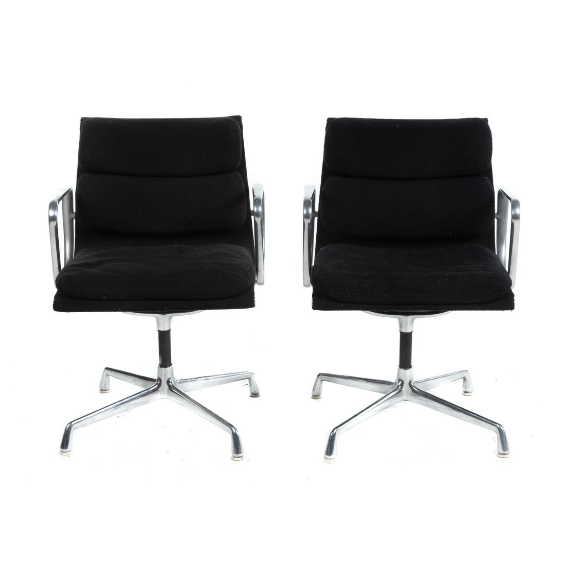A Pair of Herman Miller Eames Aluminum Group Armchairs (1 of 6)