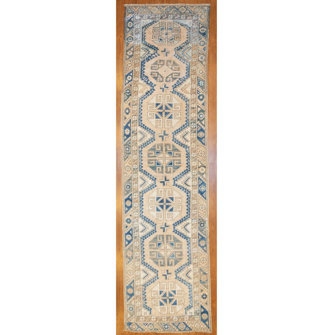 Semi-Antique Oushak Runner, Turkey, 2.4 x 8.10 (1 of 4)