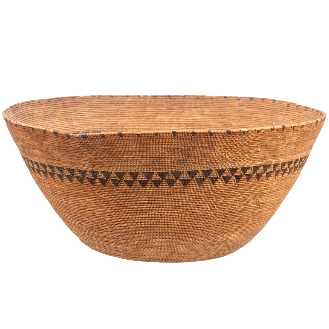 Large Native American Grain Basket (1 of 4)