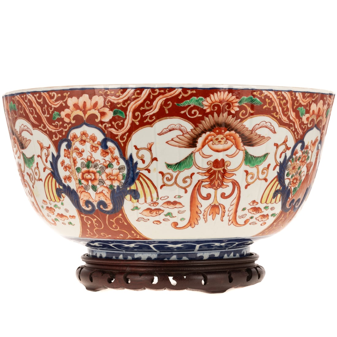 A Large Japanese Imari Punchbowl Auction