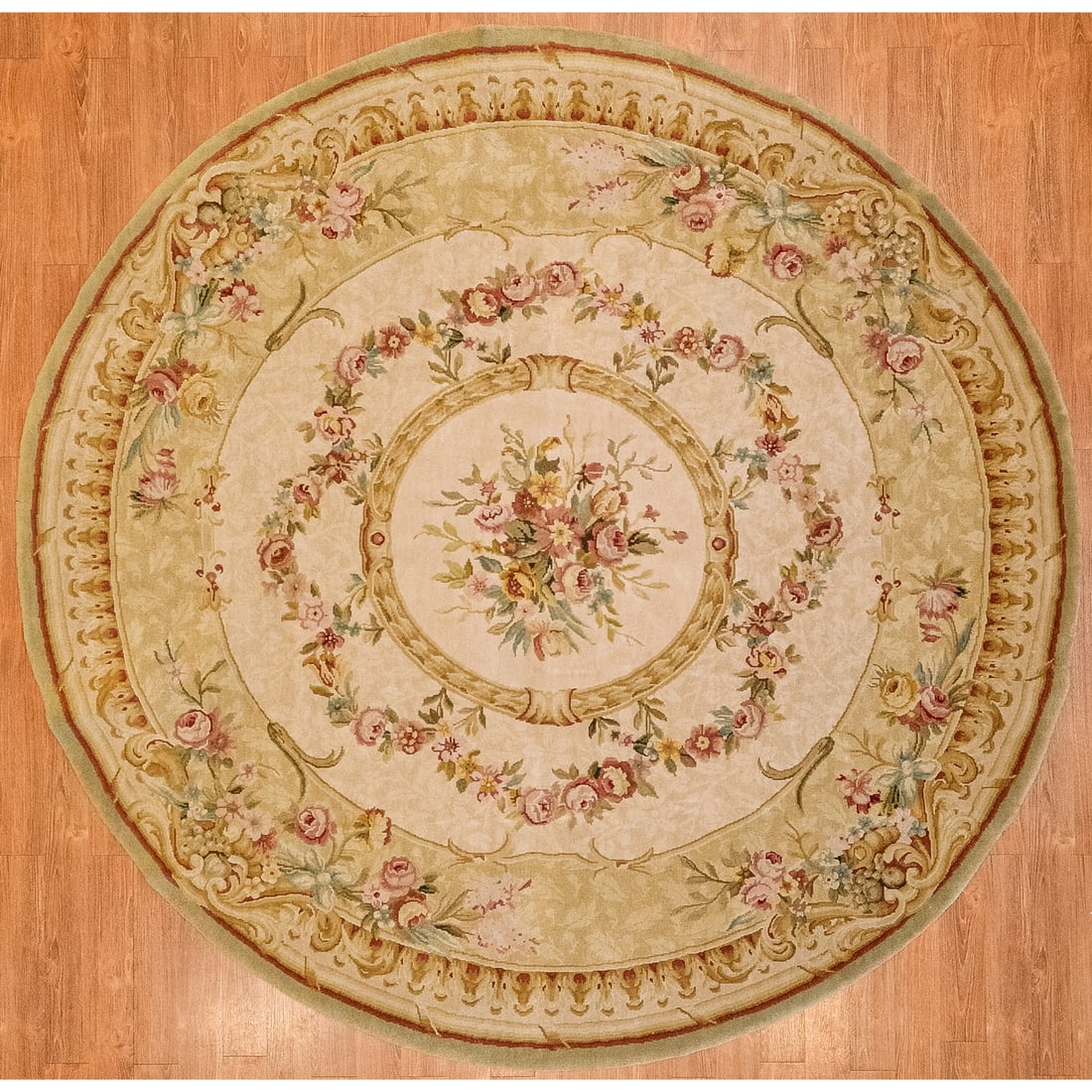 Savonnerie Round Rug, China, 8' Diam. (1 of 4)