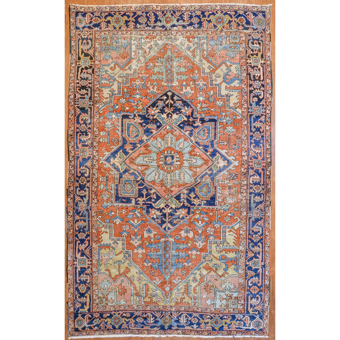Antique Heriz Rug, Turkey, 7.6 x 11.10: First quarter, 20th century, hand-knotted, wool pile