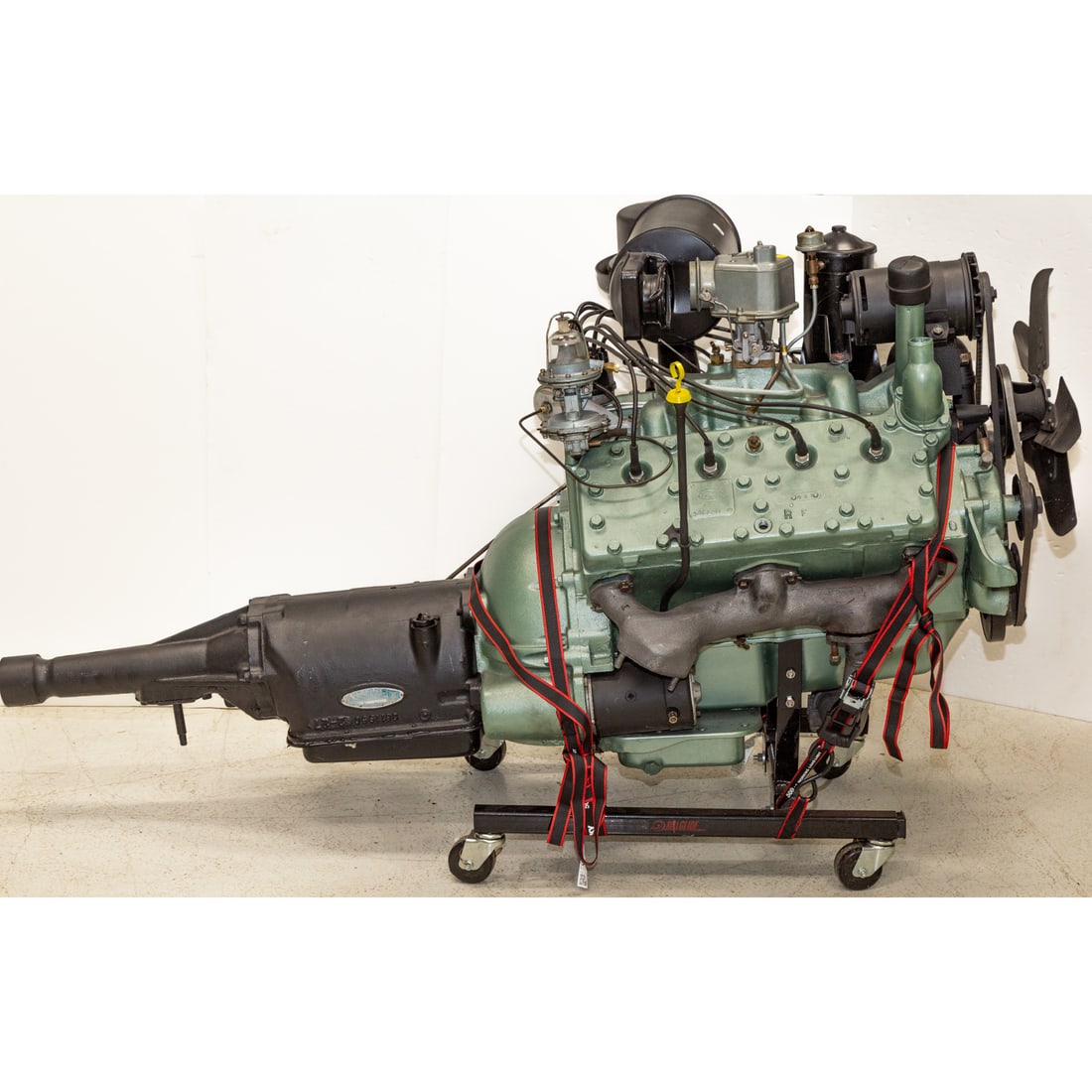 A Ford V-8 Display Motor (1 of 6)