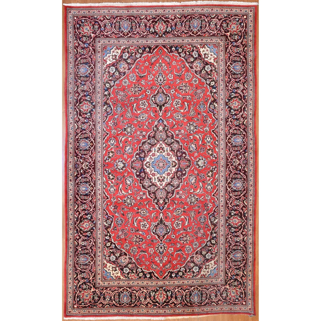 Kashan Rug, Persia, 6.5 x 10.7: Fourth quarter, 20th century, hand-knotted, wool pile