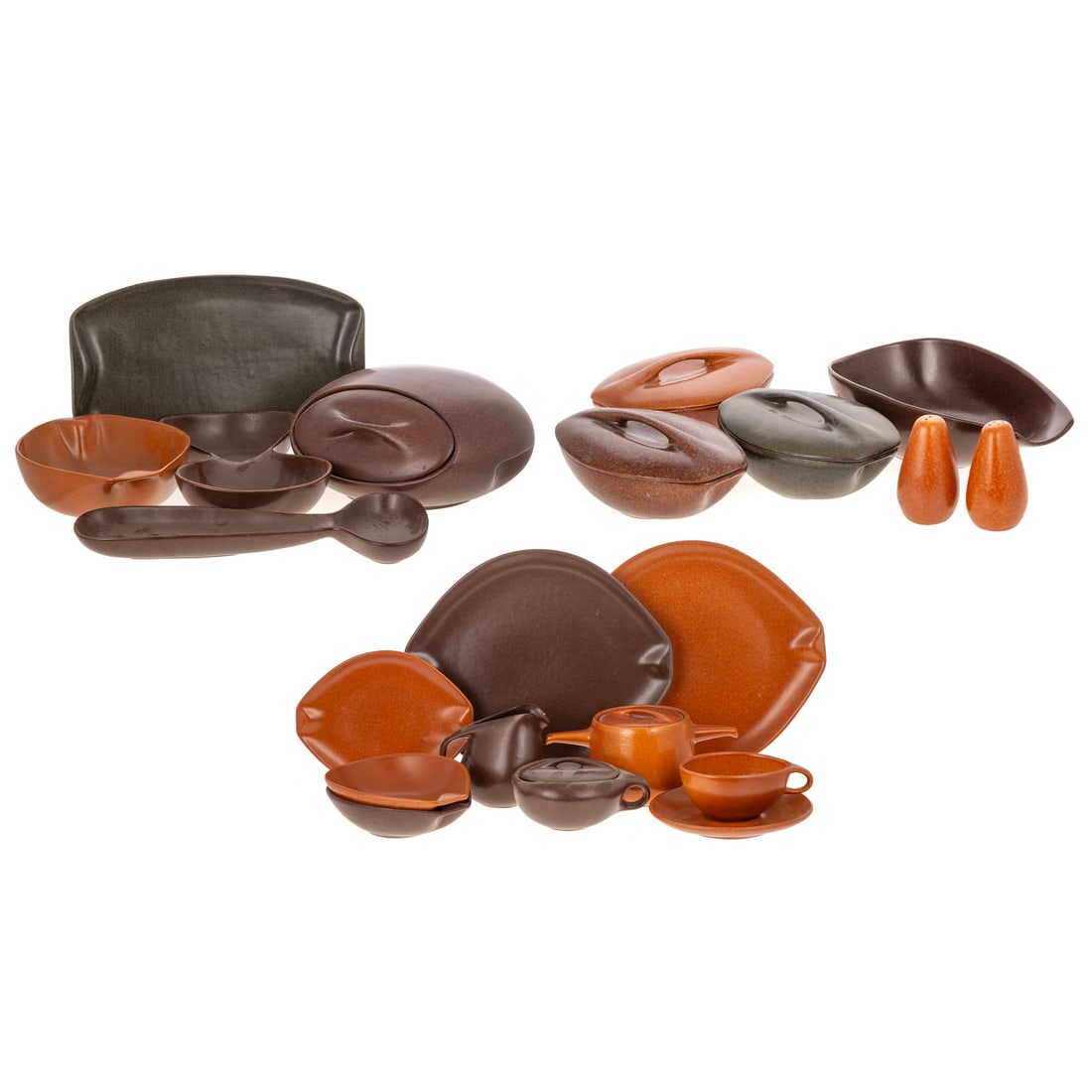 A Roseville Raymor by Ben Seibel Partial Dining Set (1 of 11)