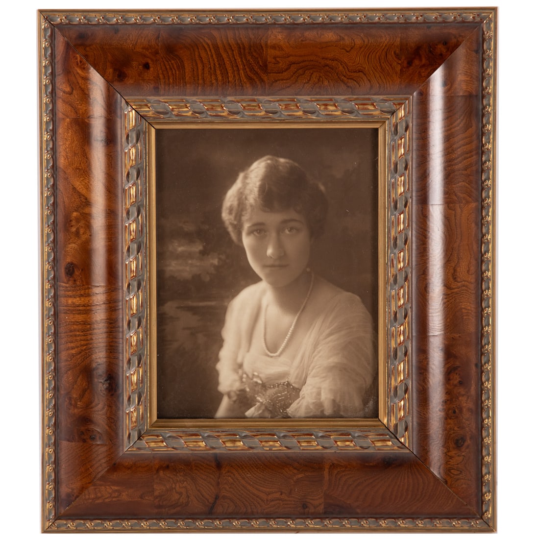 Wallis Warfield, Debutante Portrait Photo, 1915 (1 of 4)