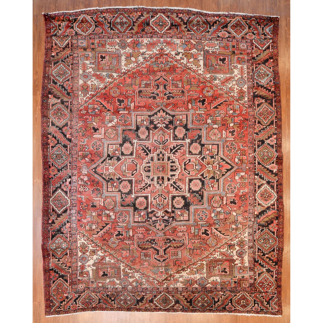 Heriz Rug, Persia, 8.7 x 10.11: Modern, hand-knotted, wool pile