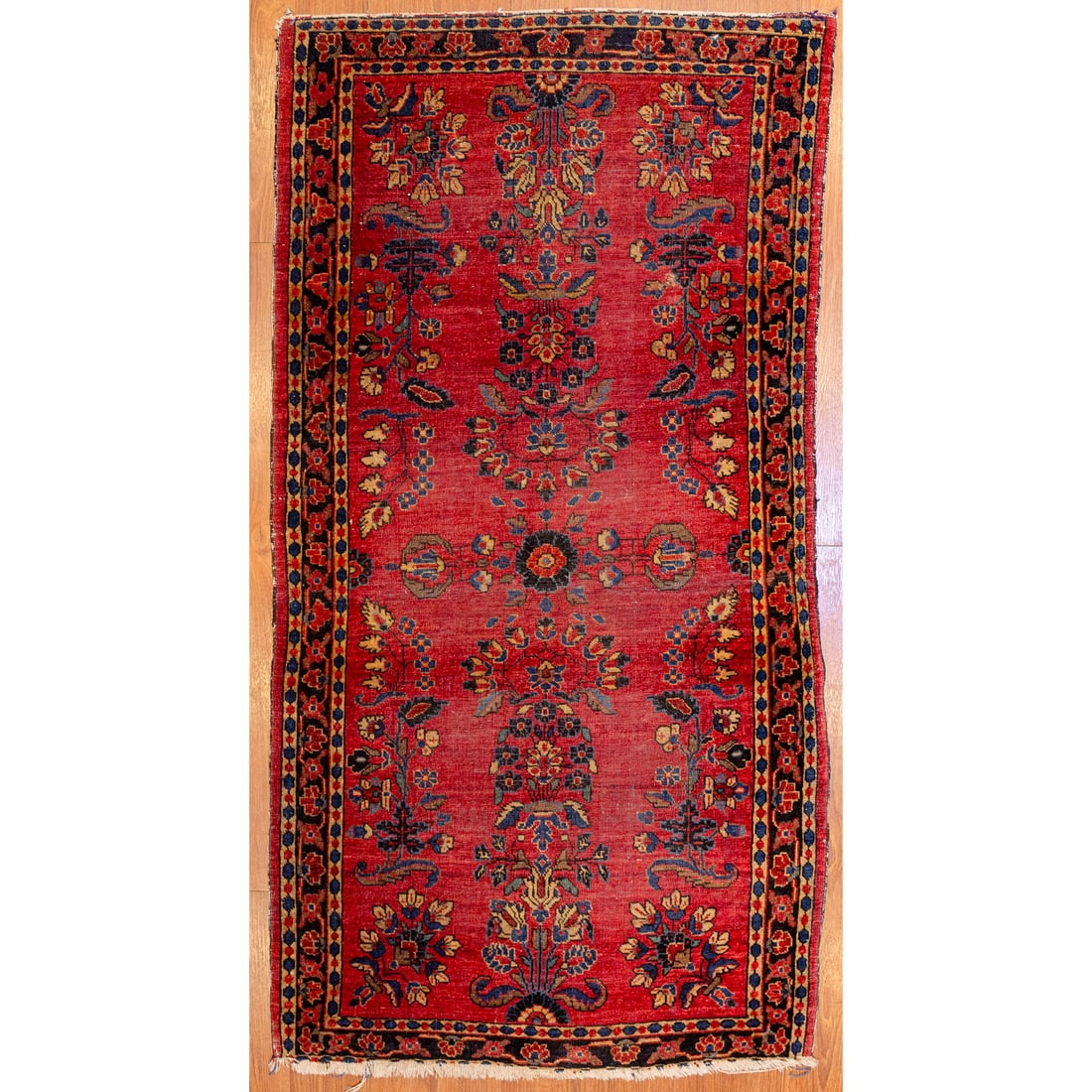 Semi-Antique Sarouk Rug, Persia, 2.6 x 4.10: Second quarter, 20th century, hand-knotted, wool pile