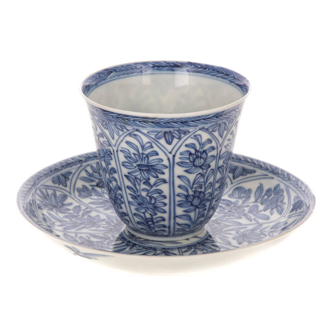 A Chinese Export Blue/White Tea Cup & Saucer