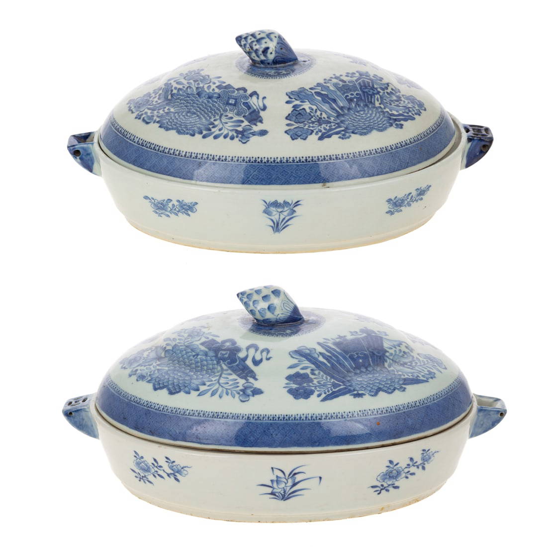 Two Chinese Export Fitzhugh Lidded Warming Plates