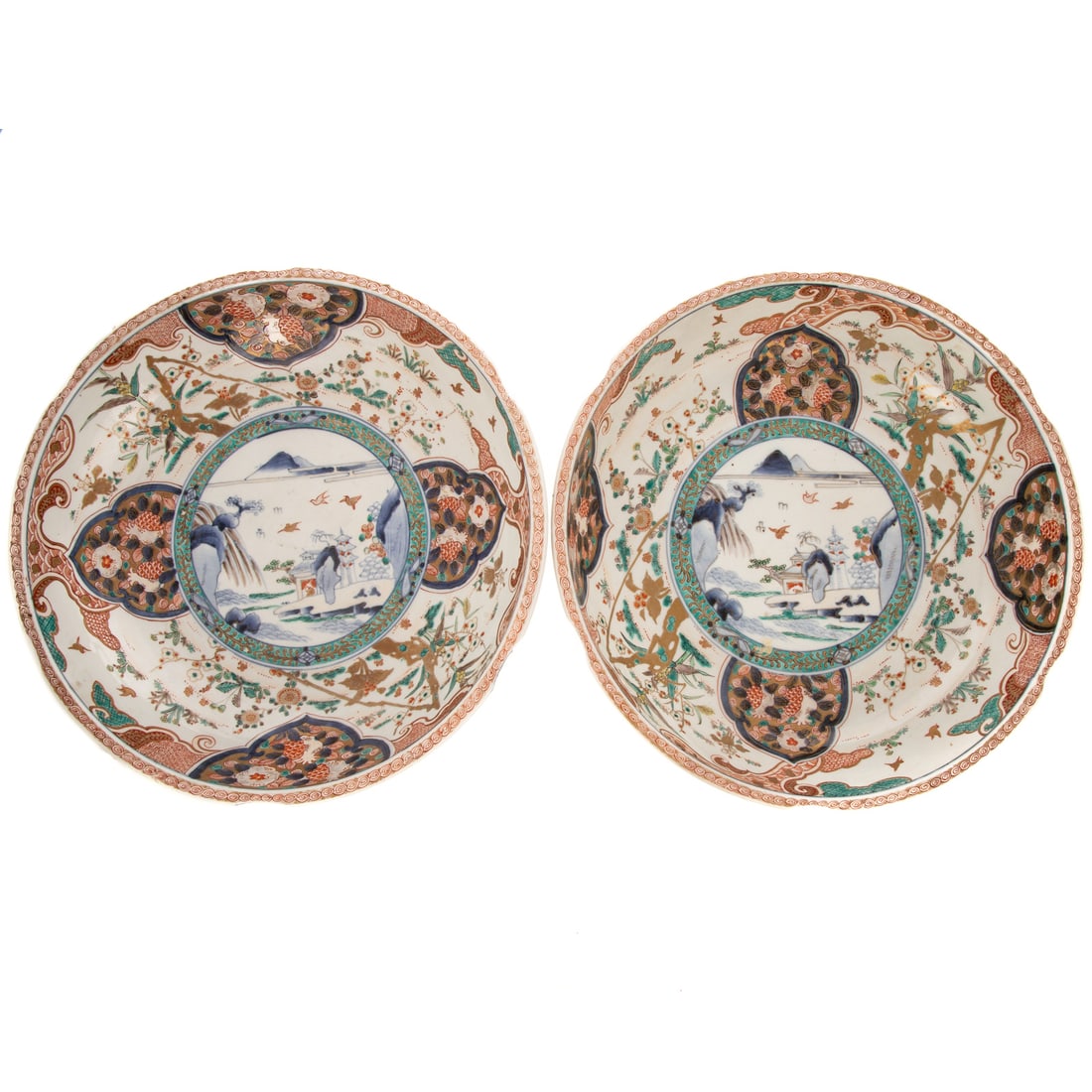 A Pair of Japanese Imari Bowls (1 of 6)