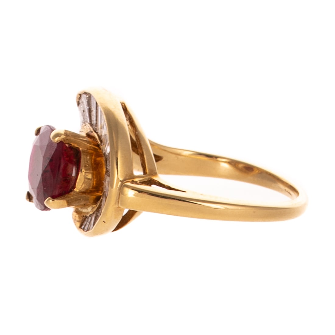 A Ruby & Diamond Swirl Ring in 18K - 2