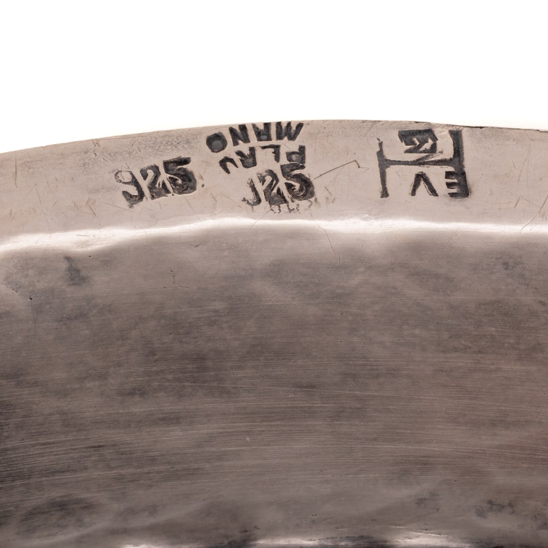 Two Peruvian Sterling Repousse Chargers - 8