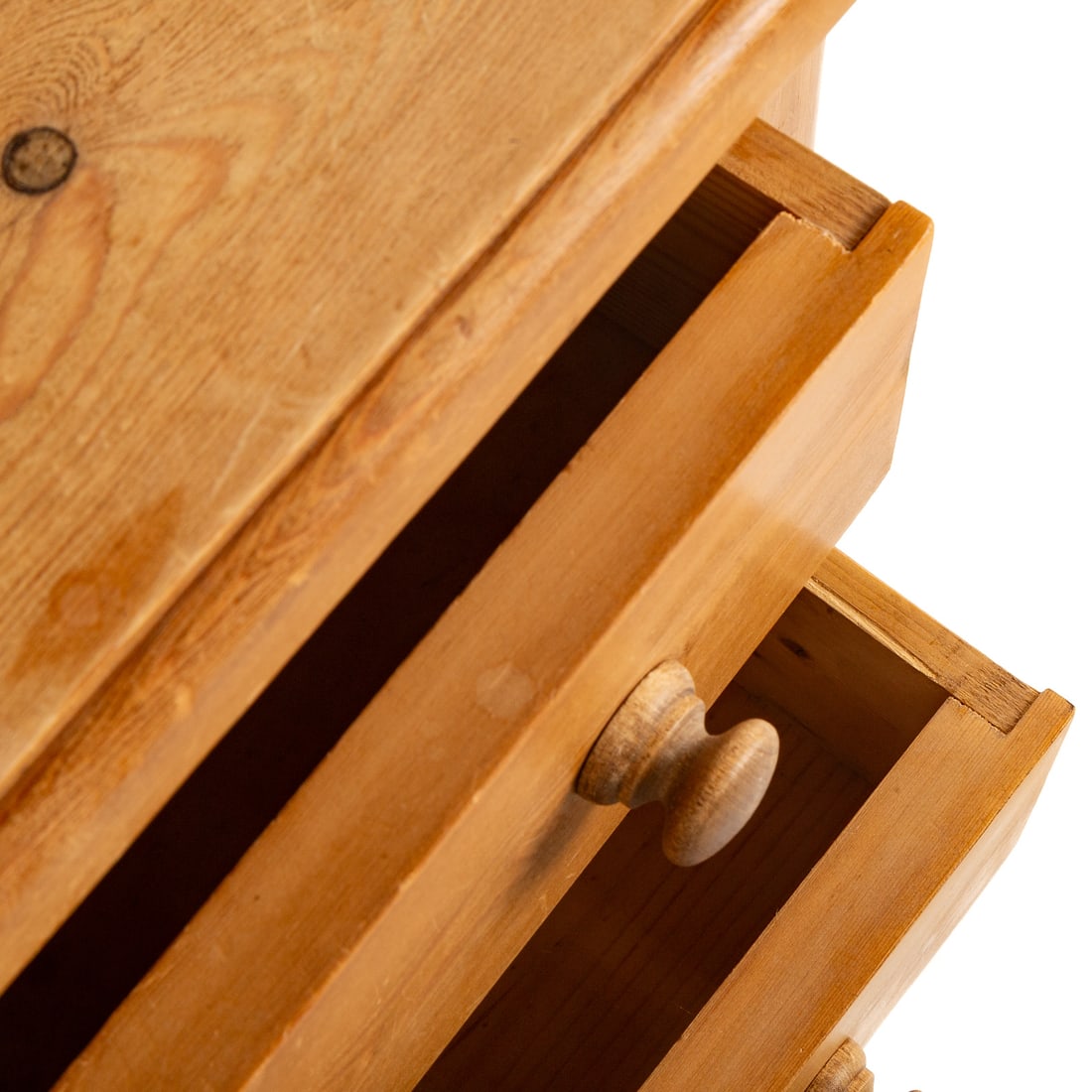 Two Gaines McHale Pine Bedside Chests - 4