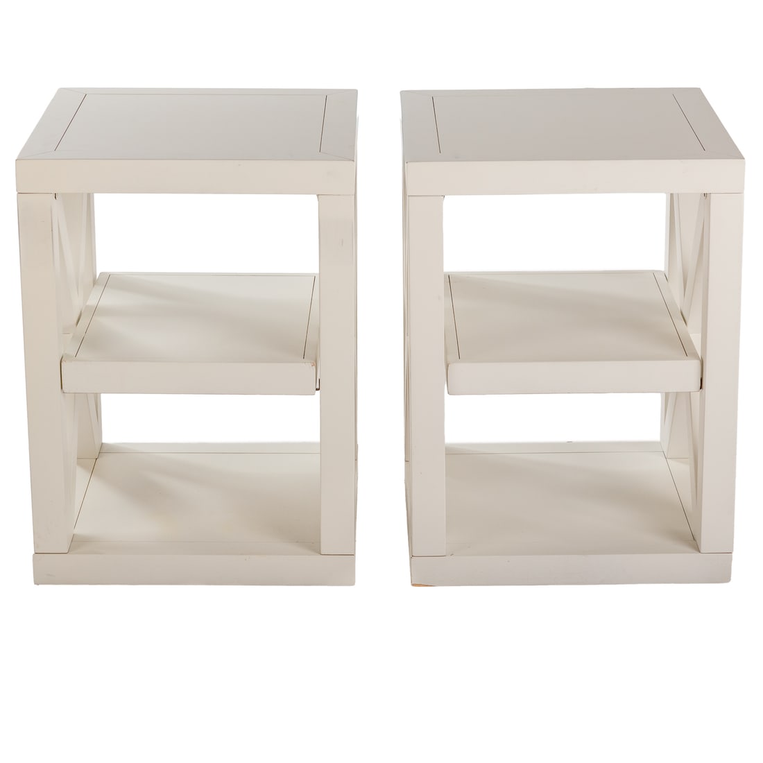A Pair of Bassett Contemporary Painted End Tables (1 of 7)