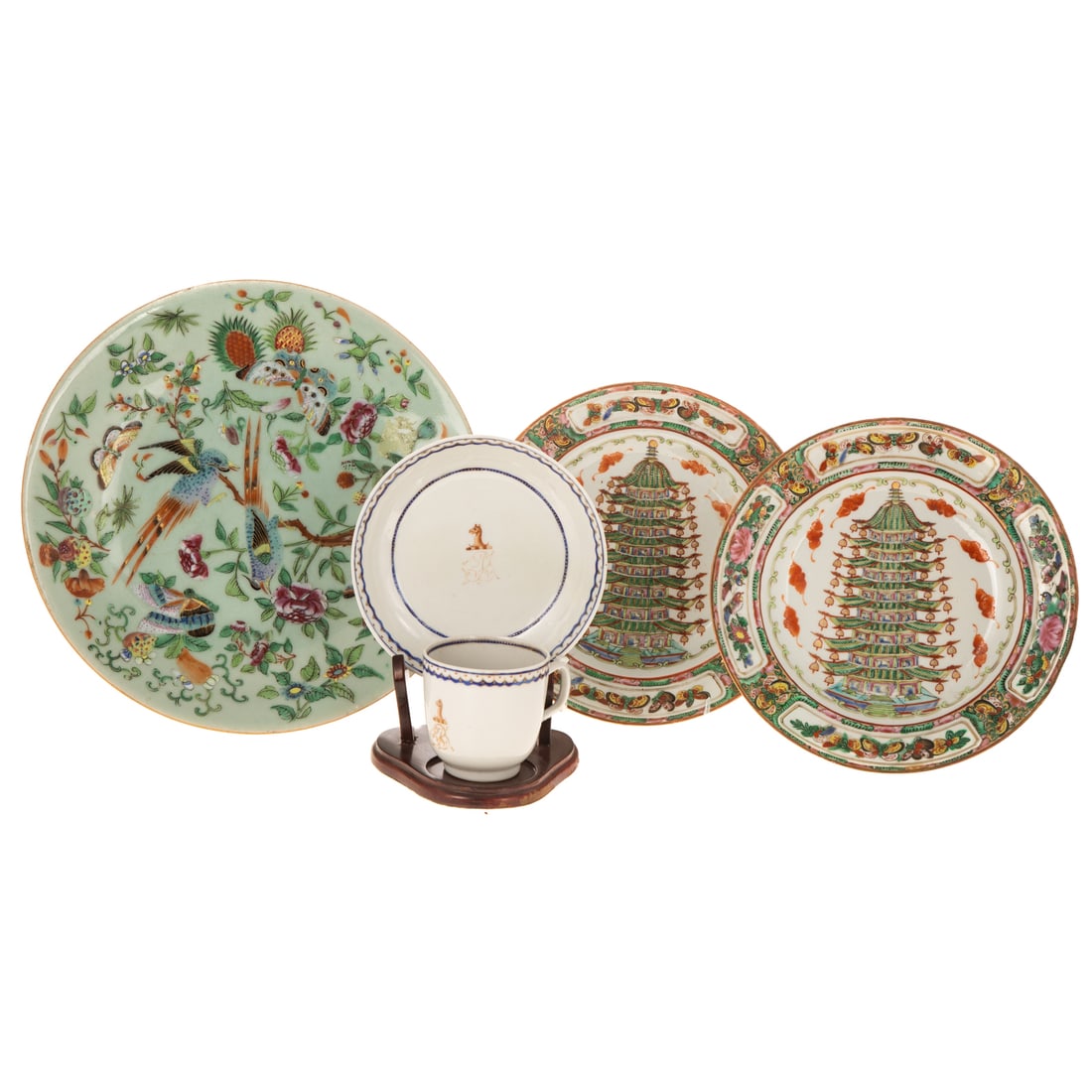 Five Chinese Export Porcelain Table Articles (1 of 4)