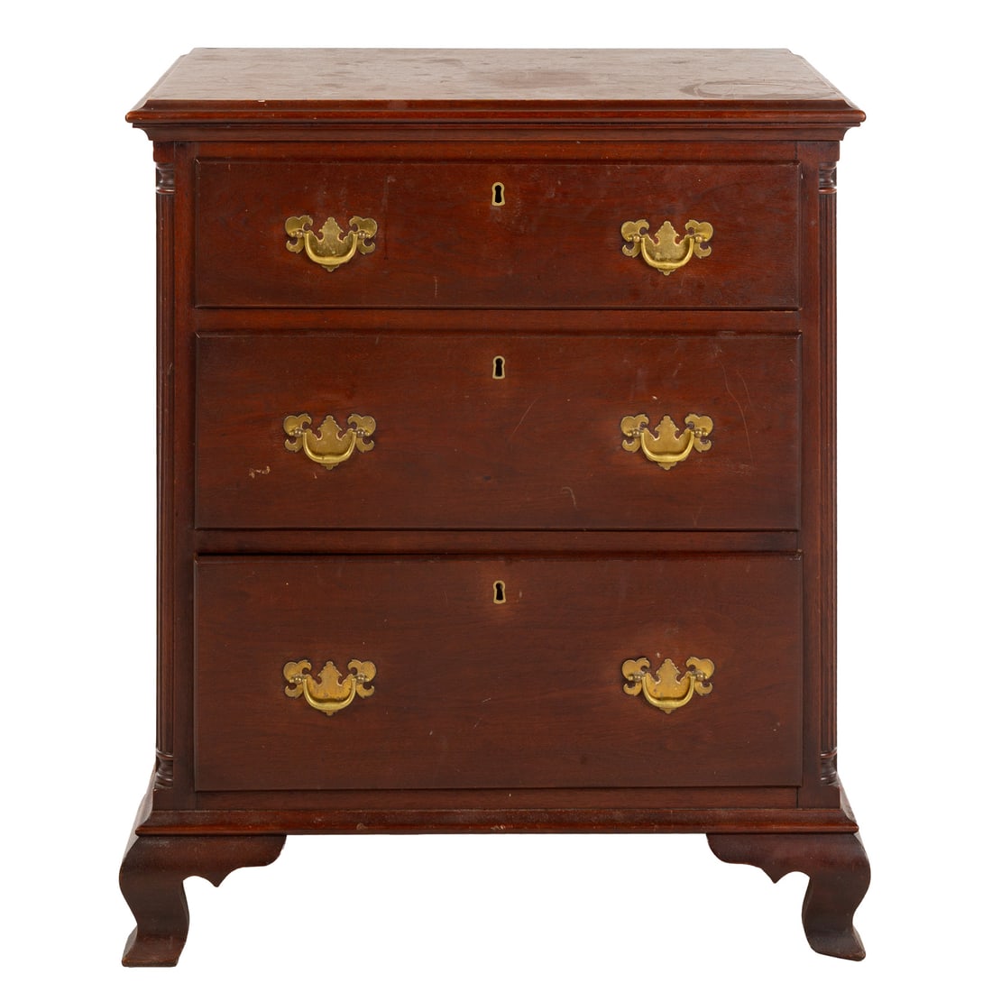 Chippendale Style Mahogany Bachelors Chest (1 of 4)