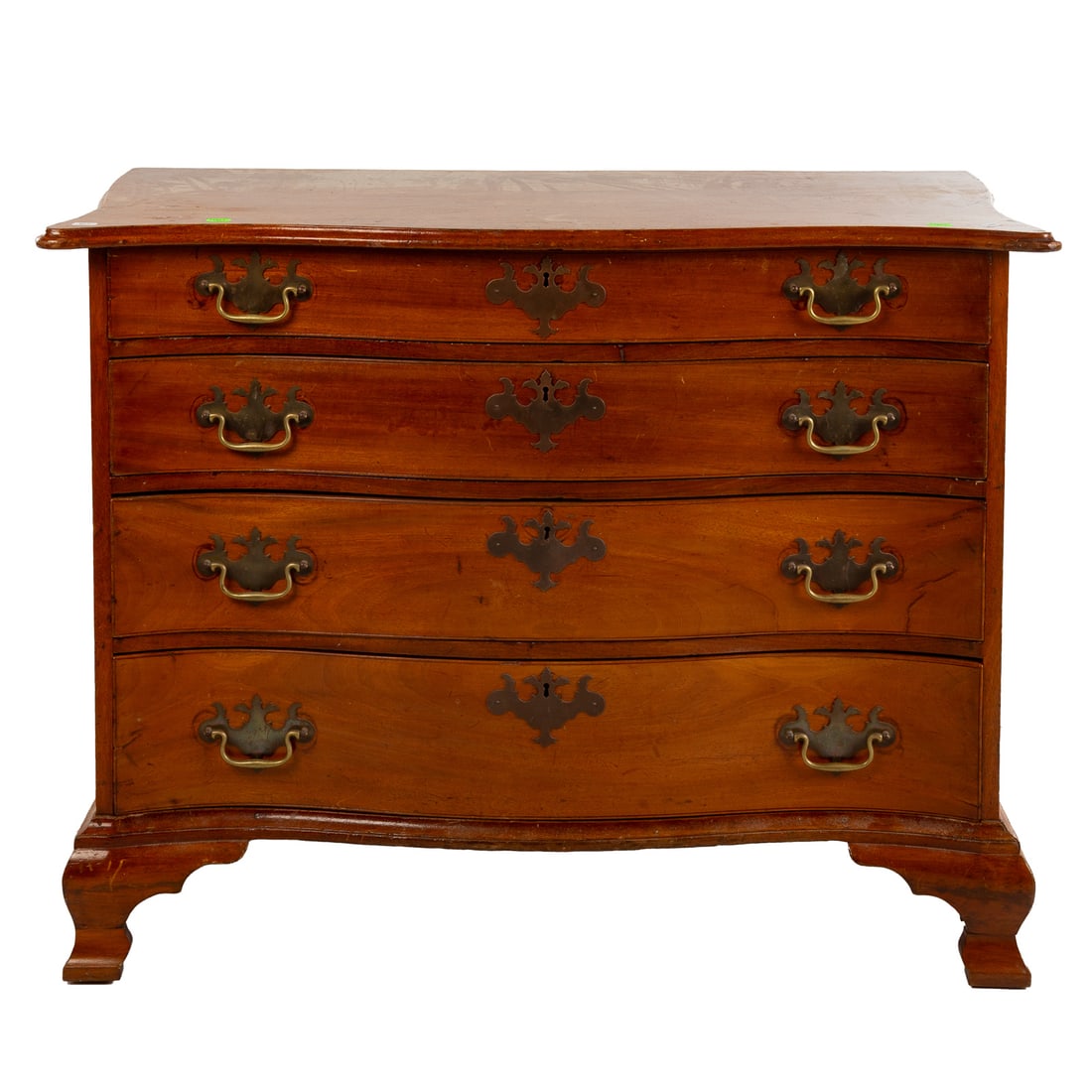 Federal Mahogany Bachelor's Chest of Drawers: Serpentine front chest with molded top over four incised graduated drawers ending in bracket feet, 32 in. H, 41 1/2 in. W, 20 1/4 in. D Provenance: From the Estate of James Plumer, Baltimore, MD. Jim
