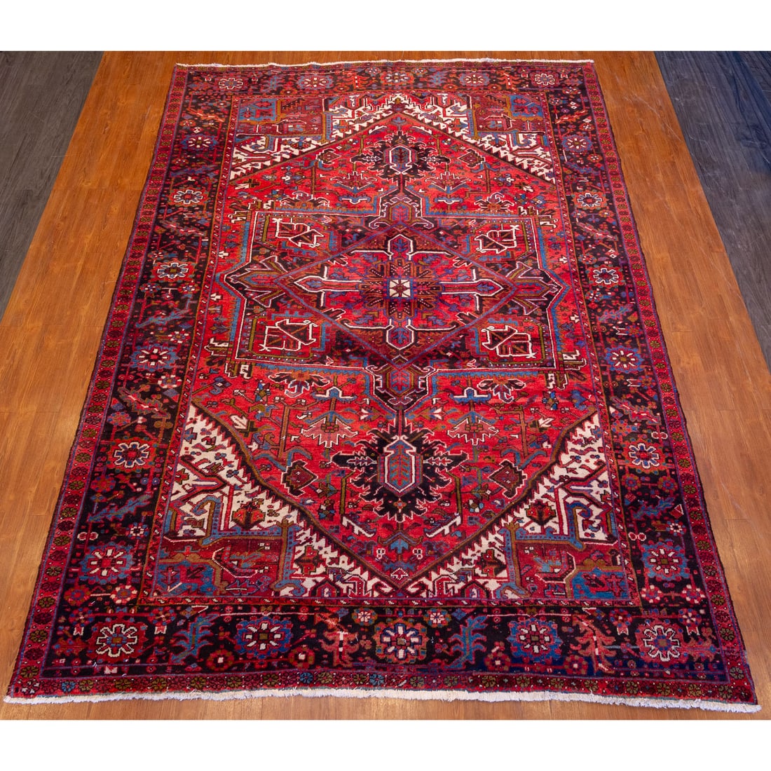 Heriz Rug, Persia, 8.10 x 11.10 (1 of 6)