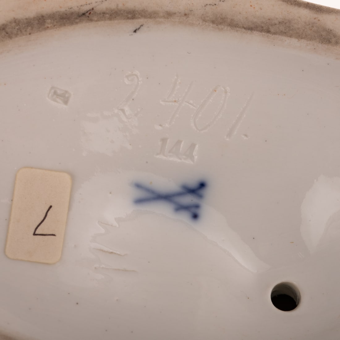 Two Meissen Putti Figural Groups - 3