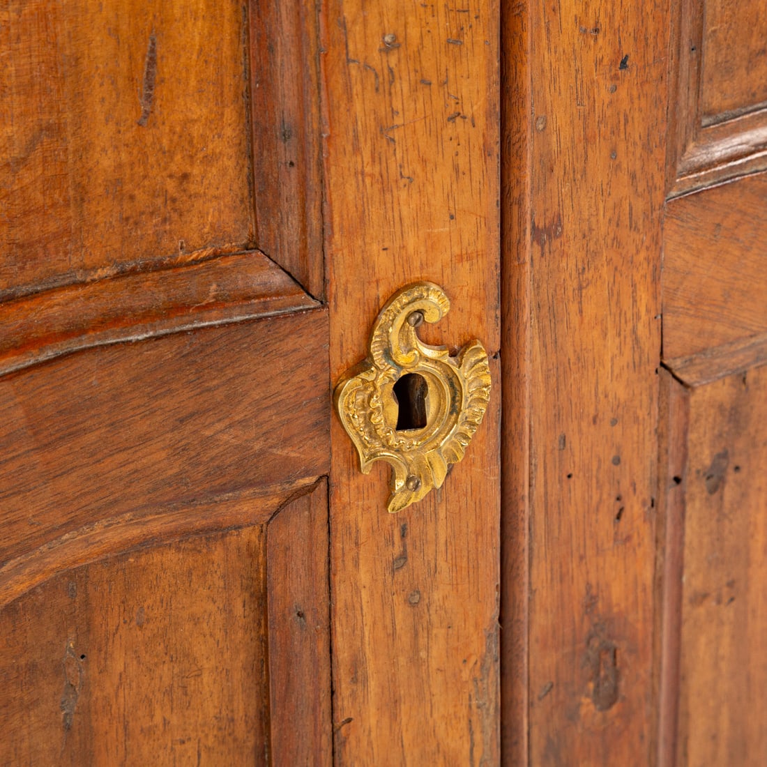Rustic French Walnut Low Corner Cabinet - 6