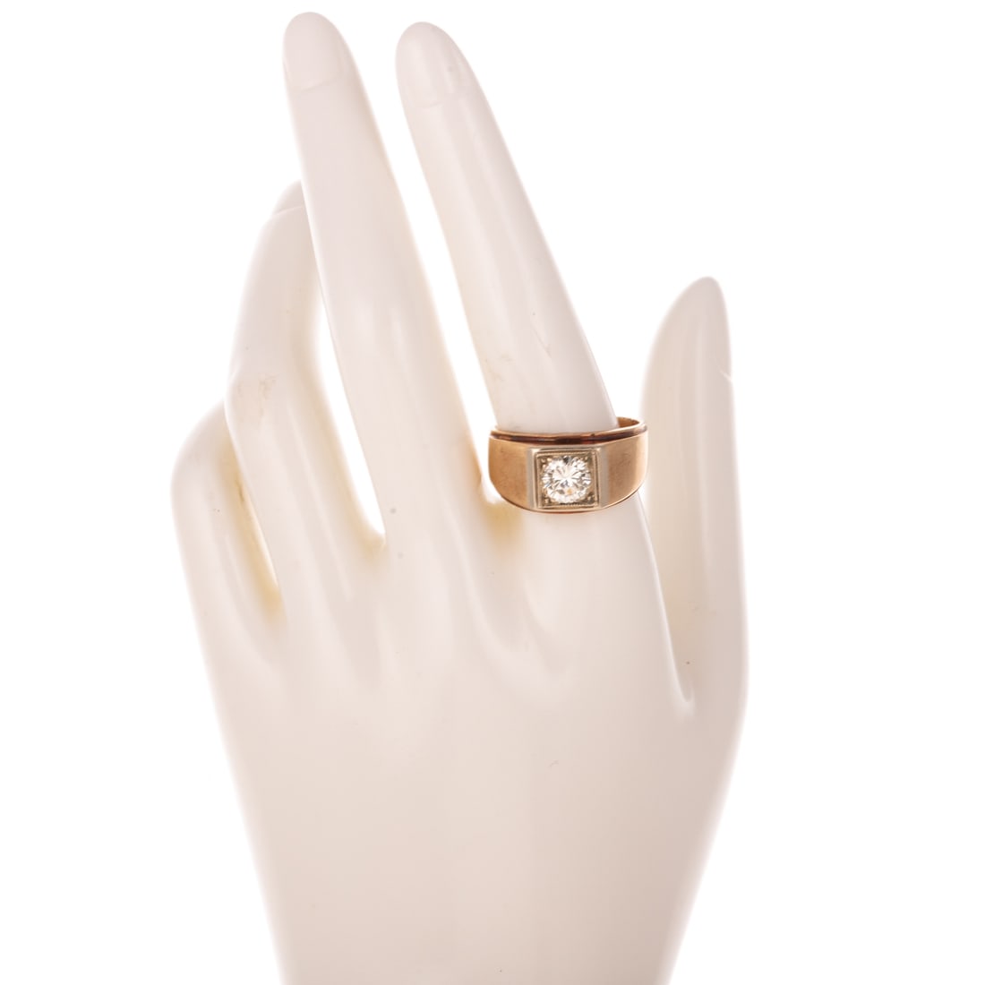 A 1.15 ct Diamond Ring in 14K - 4