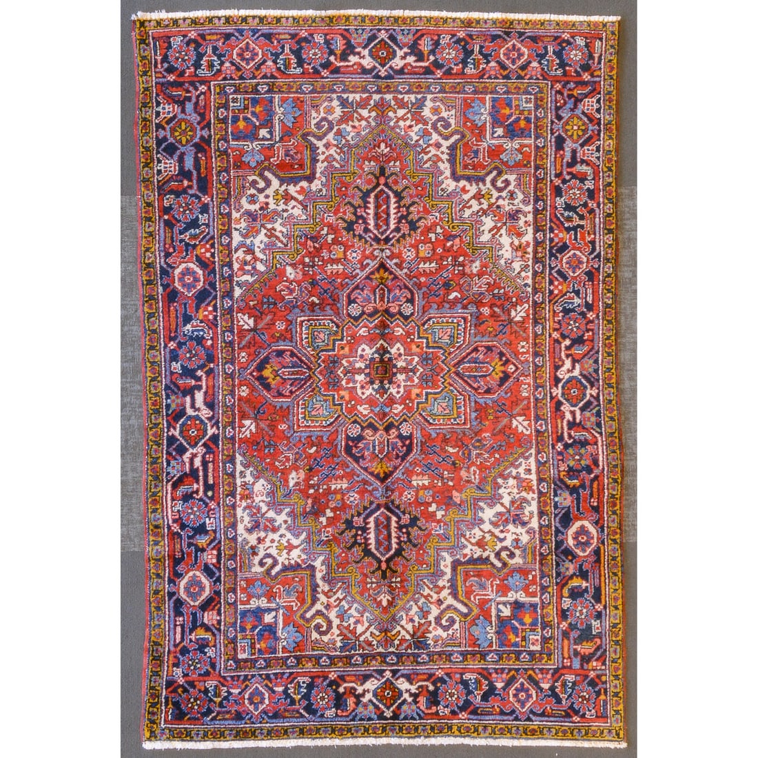 Semi-Antique Heriz Rug, Persia, 6 x 9 (1 of 4)