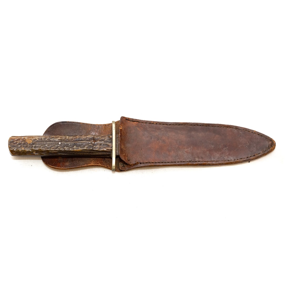 An A.W. Wadsworth & Son Horn Handled Knife (1 of 6)