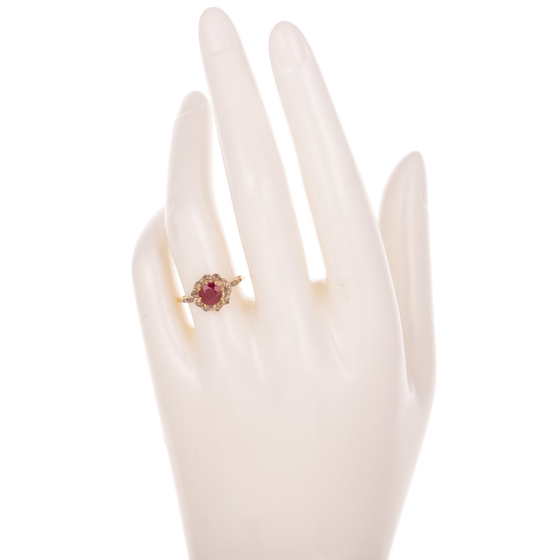 A Ruby & Diamond Ring - 5