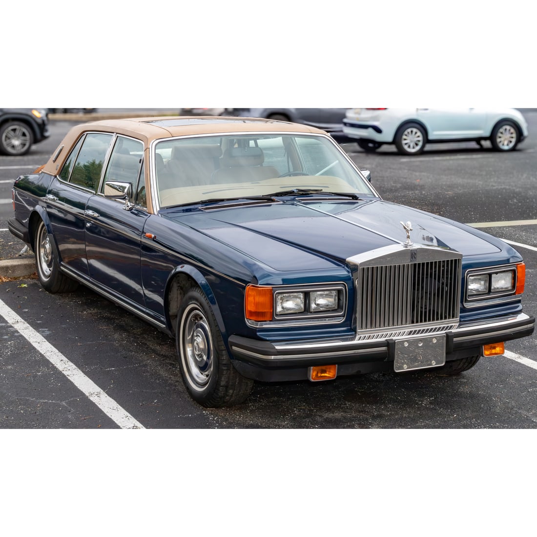 1985 Rolls Royce Silver Spirit Sedan: 1985 Rolls Royce Silver Spirit Sedan Vin#SCAZS42A6FCX13028. 6.75 Liter V8 Bosch fuel injected engine, automatic transmission, Navy blue exterior, luxury tan leather interior. Odometer reading 37,678