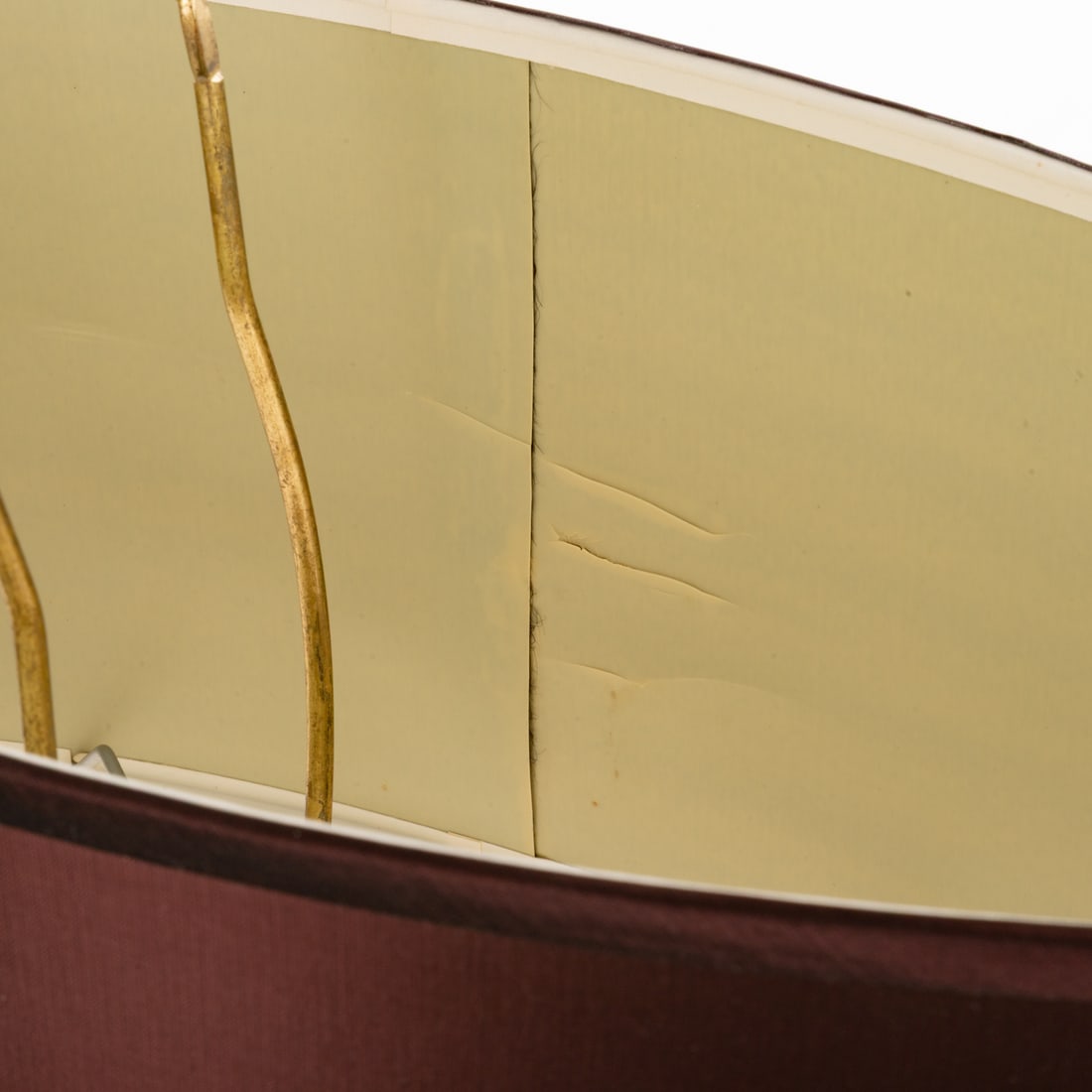 A Contemporary Table Lamp - 7