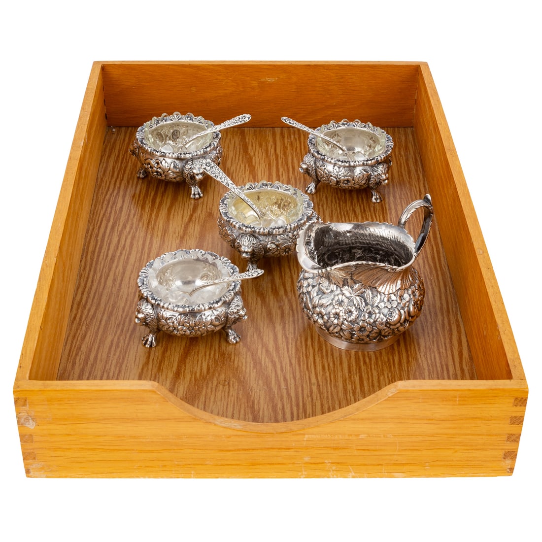 Collection Baltimore Sterling Repousse Tableware - 10