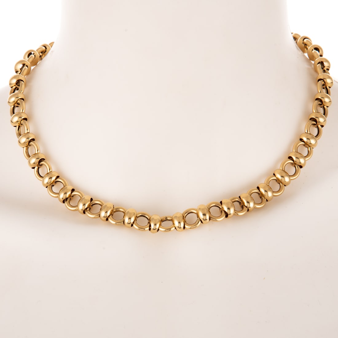 A Classic Open Link Necklace in 14K: 14K yellow gold necklace, made in Italy, designed with high polish open links alternating with oval bead links, large lobster clasp, 17 1/2 in. L, 30.5 grams