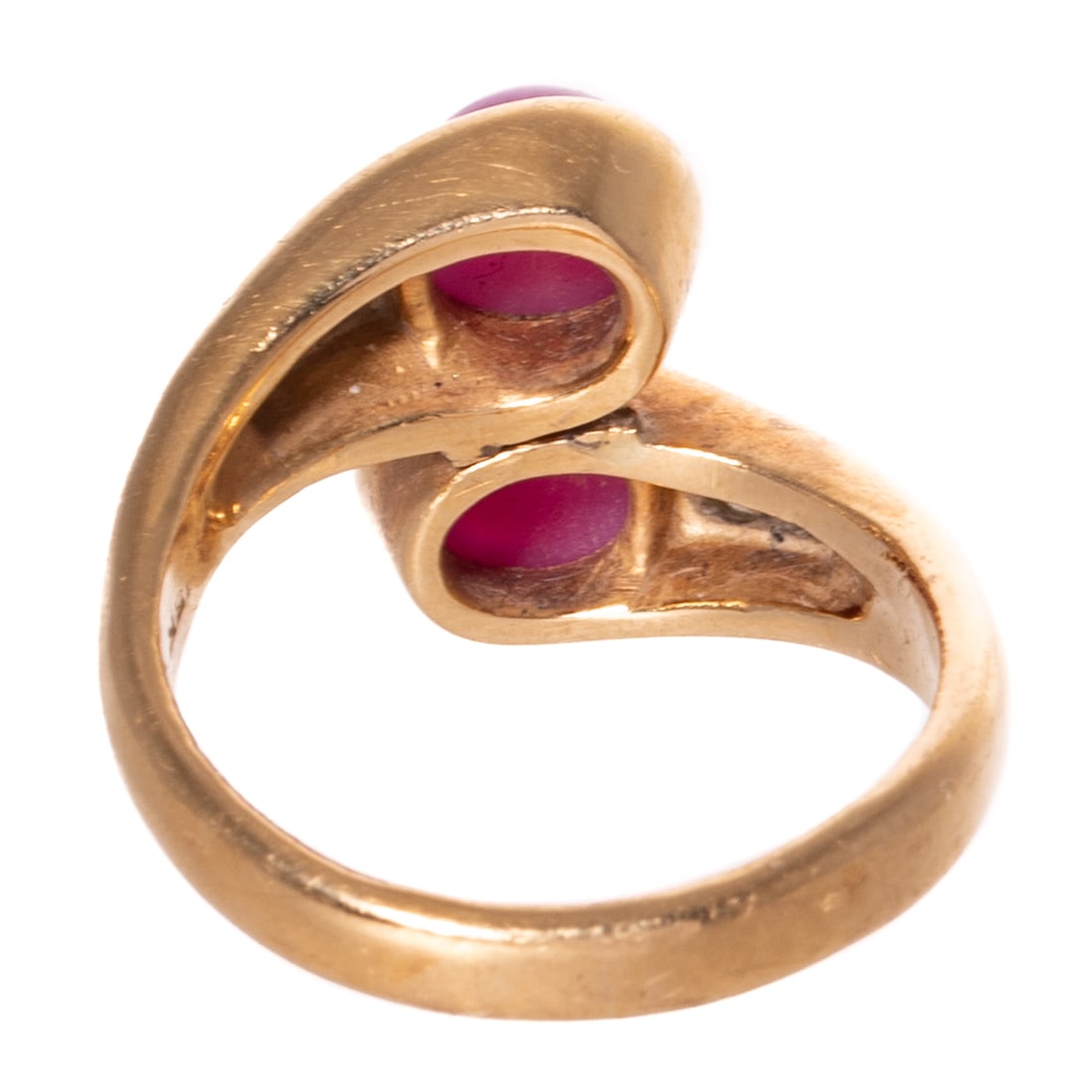 A Bypassing Star Ruby & Diamond Ring in 18K - 4