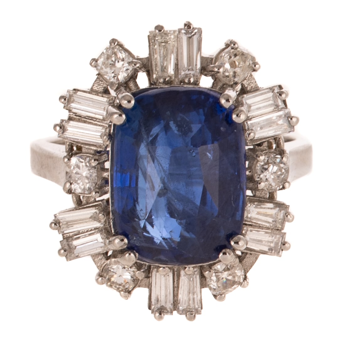 A 7.66 ct Very Fine Sapphire & Diamond Ring in Platinum (1 of 5)