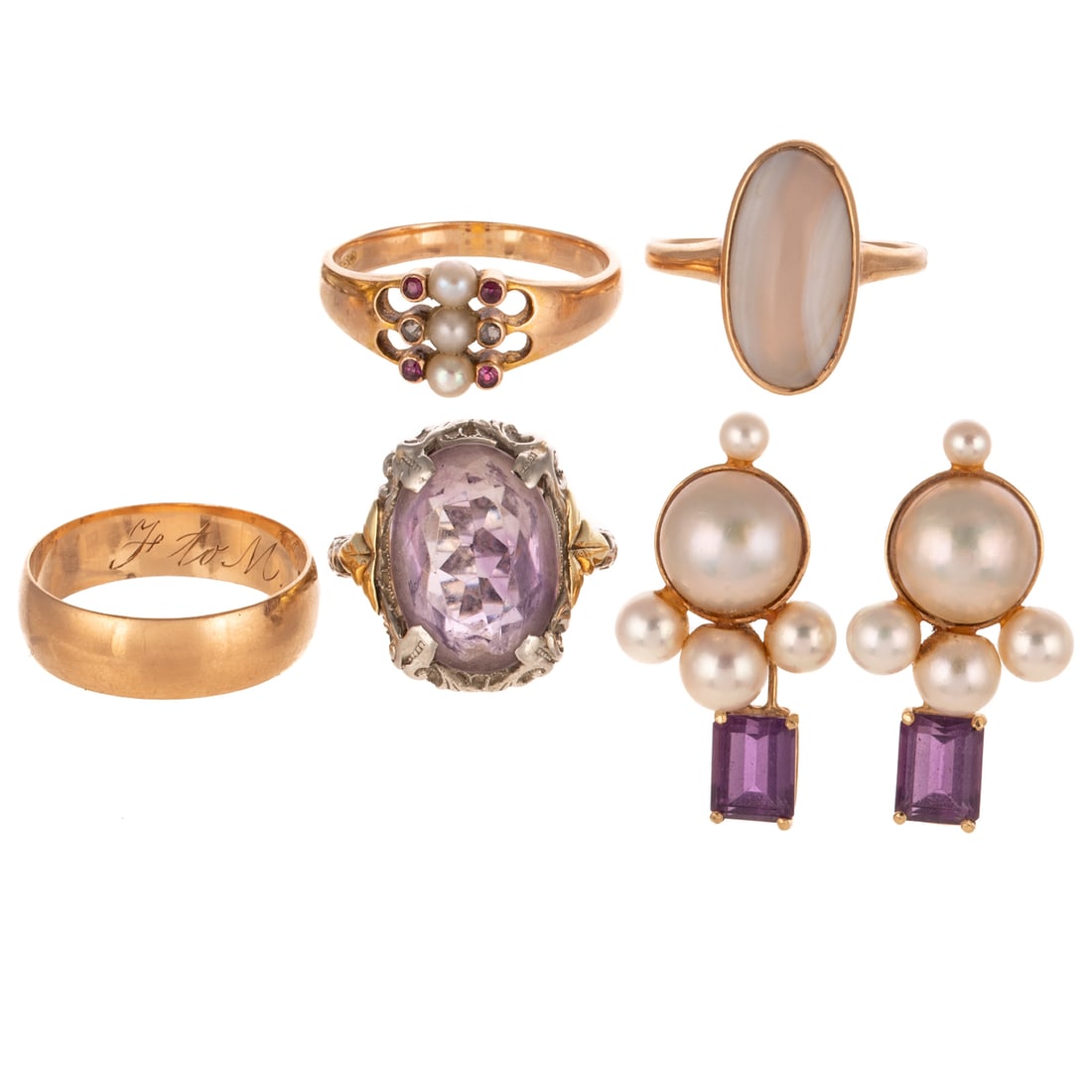 A Group of Four Rings & a Pair of Earrings in Gold: 1) 18K yellow gold band 5.3 mm W, sz 6.75, 2) 14K yellow gold ring with a trio of pearls flanked by round rubies and rose cut diamonds, bezel set, sz 6.75, 3) 14K yellow gold oval cabochon agate, beze