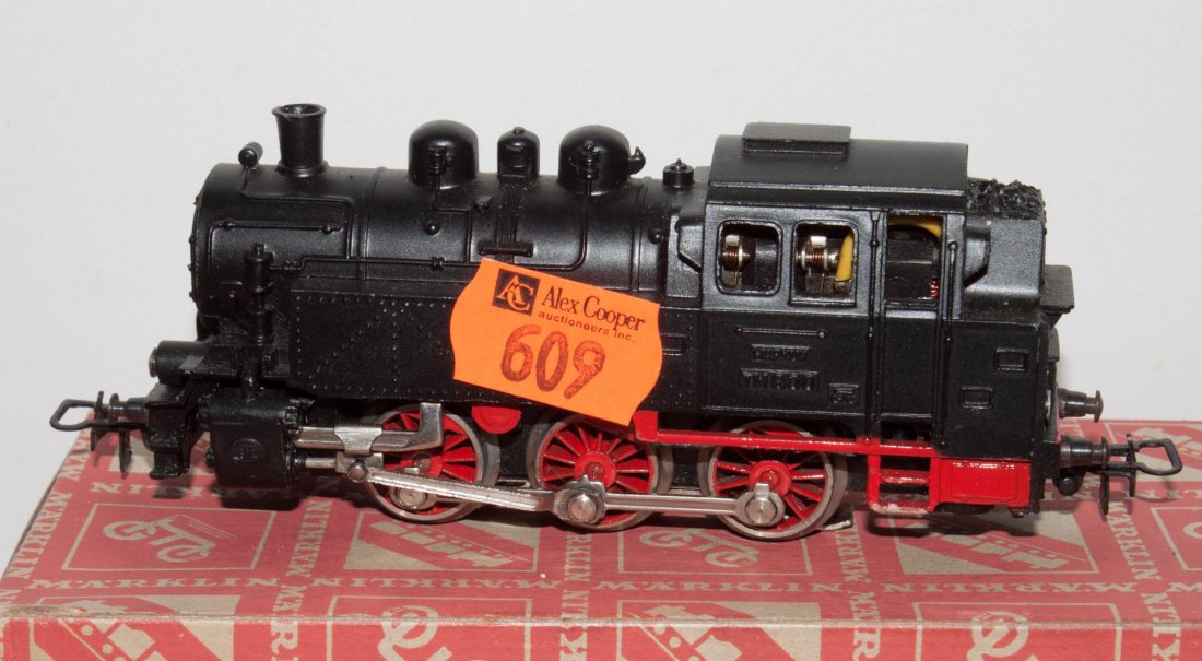 Marklin HO steam locomotive: with original box