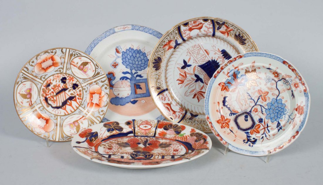 Five English Imari style china plates: circa 1810-30; makers include: Mason's, Newhall, and Spode, 10 1/2 in. Diam. of largest