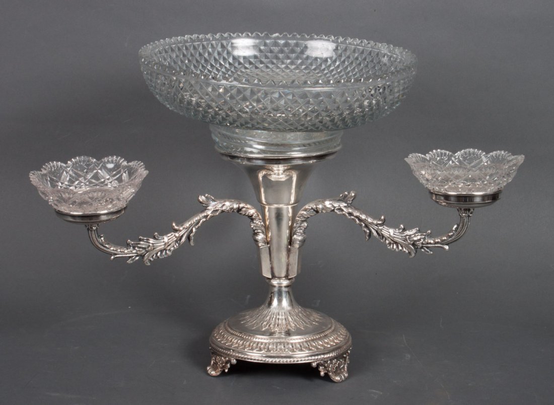Sheffield silver-plated epergne: with cut glass bowls