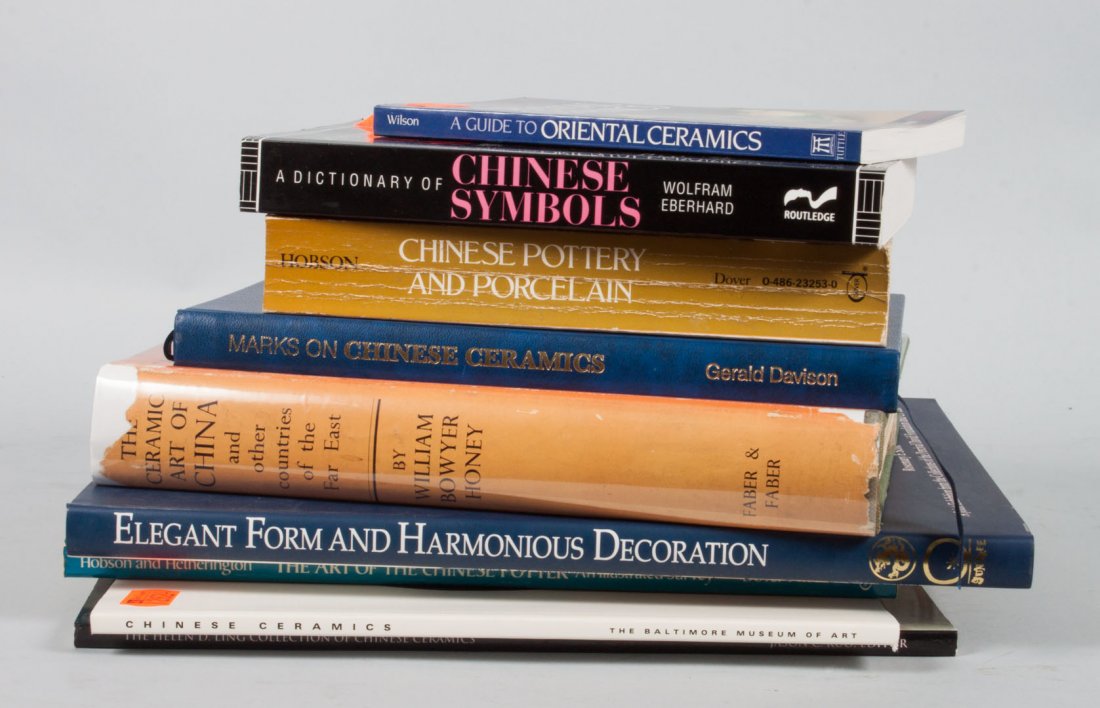 9 assorted Chinese porcelain books: good selection of books on early Chinese ceramics and marks