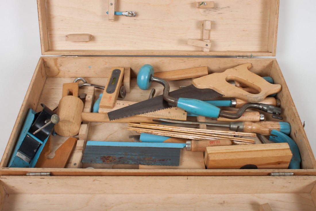 Polish miniature tool set: comprising wooden storage box and a selection of tools