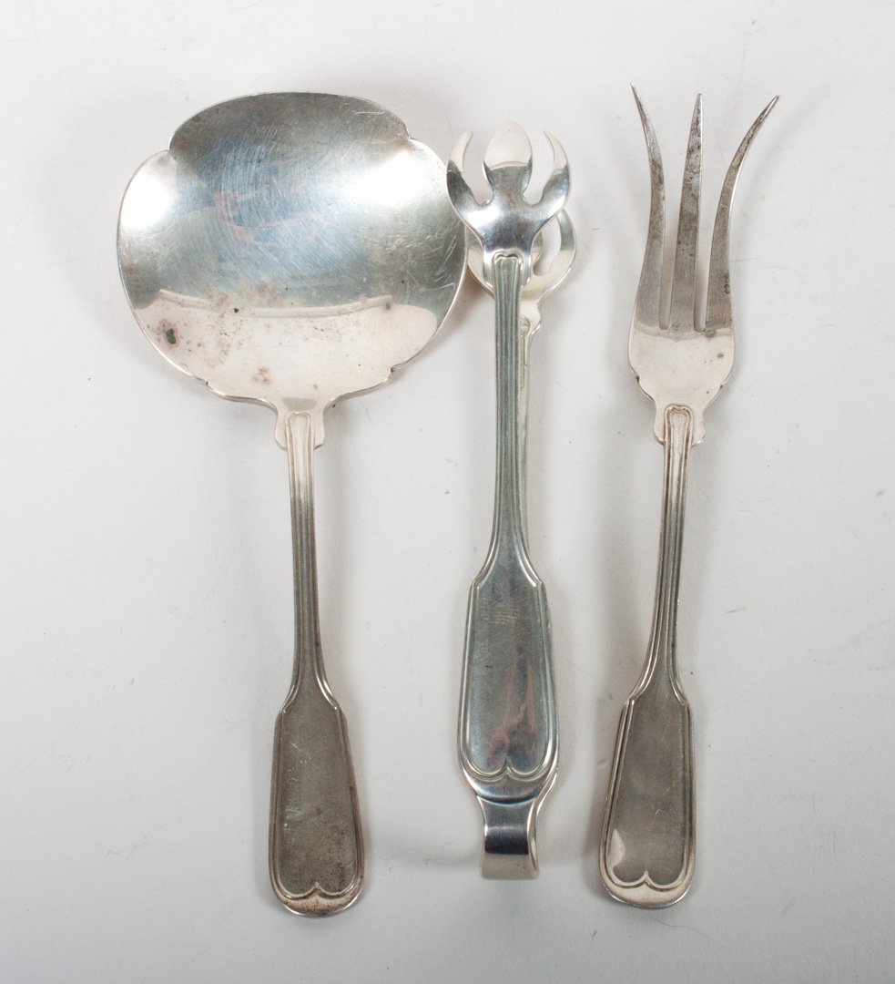 Three Frank Smith "Fiddle Thread" serving pieces: including: sugar tongs, lemon fork and bon bon spoon, 2.45 ozt., sterling silver