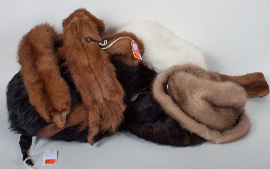 Lady's mink & other fine fur accessory items: including: three mink stoles, three mink hats, dyed lamb fur hat, and a fur muff