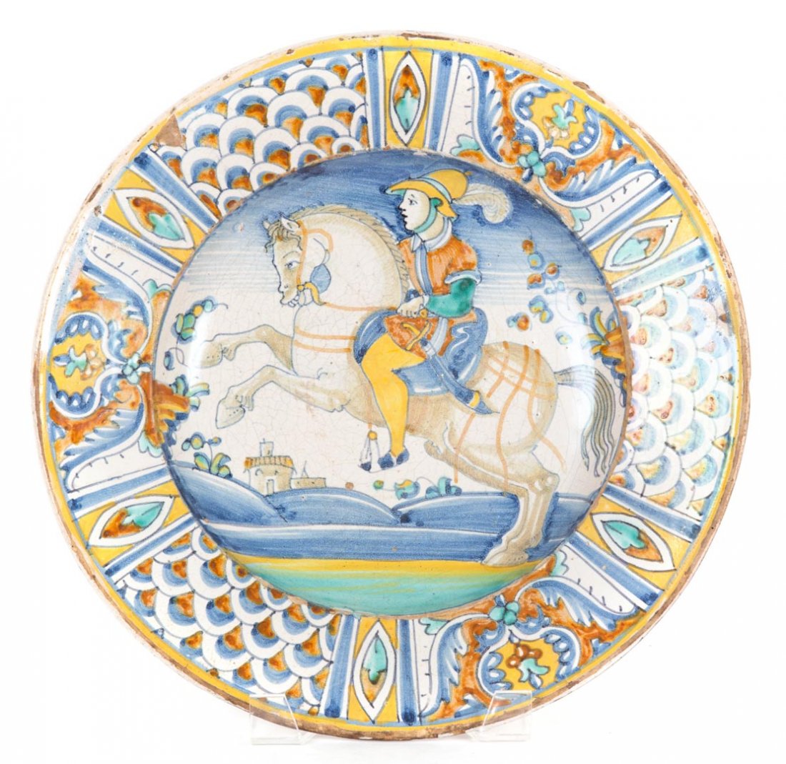 Italian Deruta majolica charger (1 of 4)