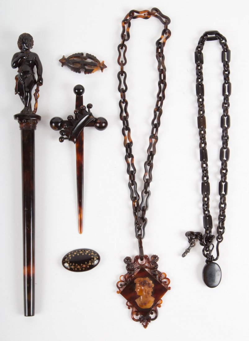 Six pieces of Victorian tortoiseshell jewelry (1 of 4)