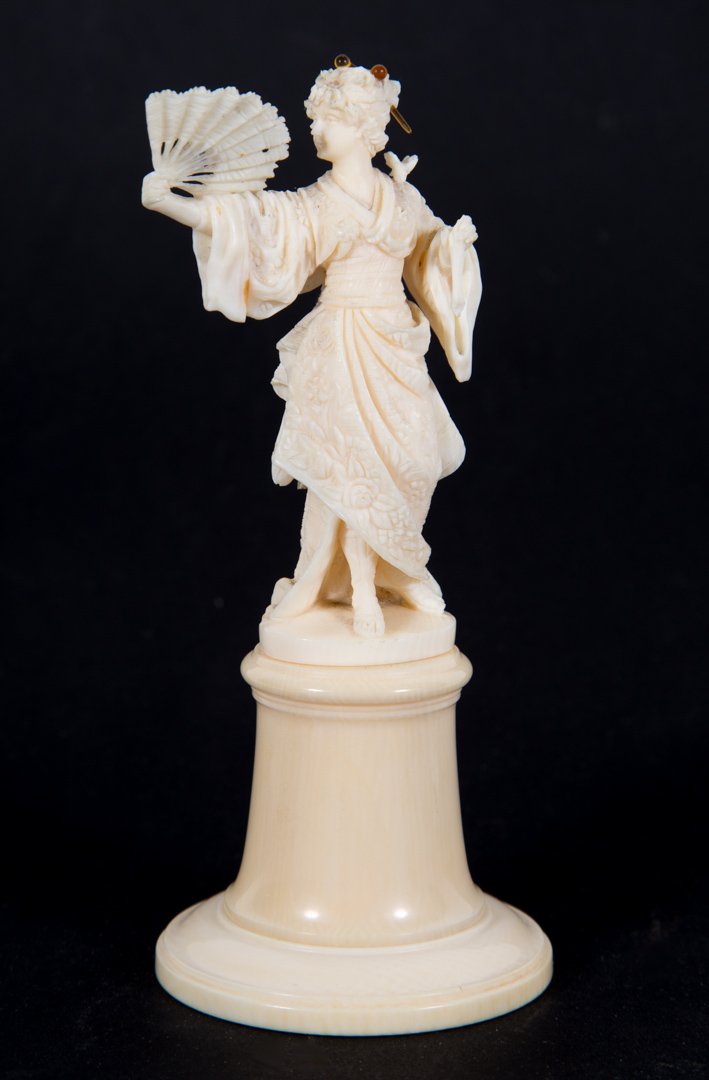 Continental carved ivory figure of woman with fan (1 of 4)