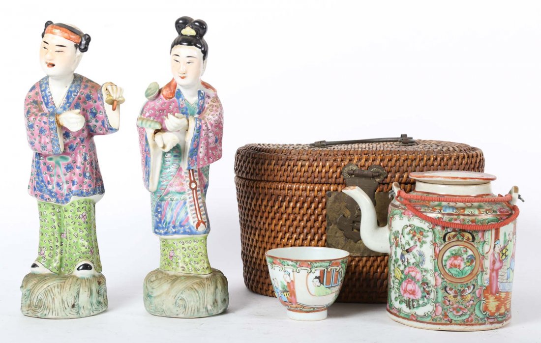 Rose Medallion teapot and two Famille Rose figures (1 of 10)