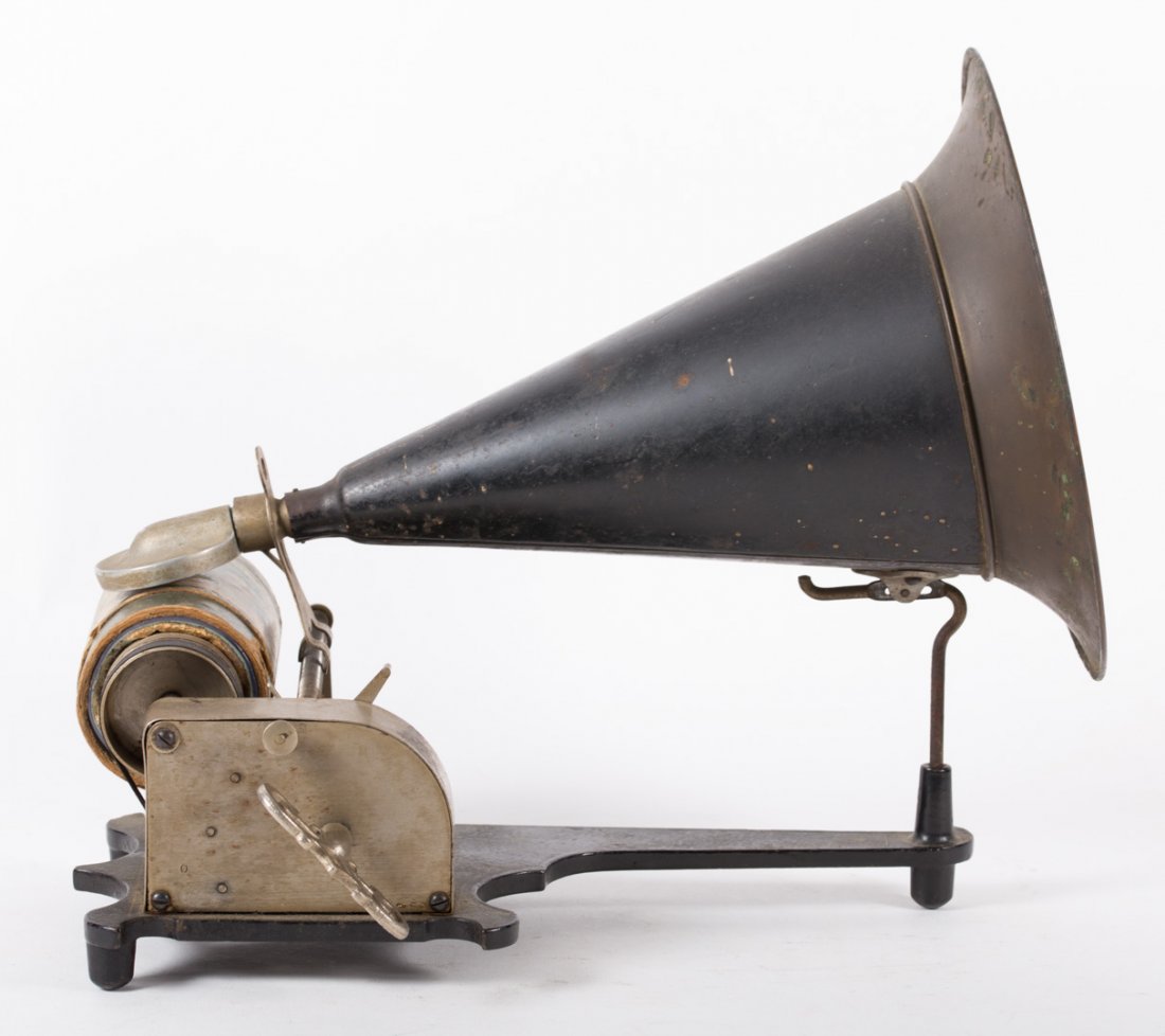 Early cylinder phonograph (1 of 6)